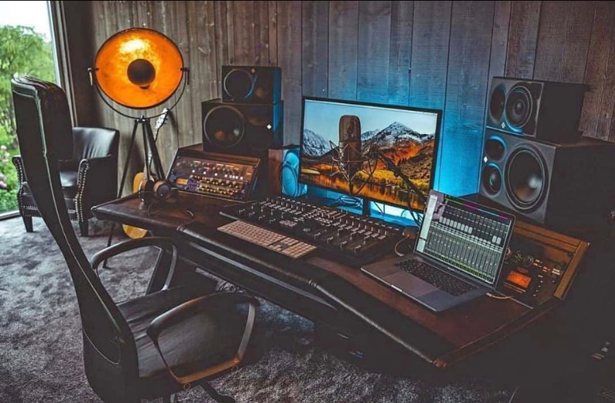 Top 10 des Home Studios les plus incroyables ! Evergrey