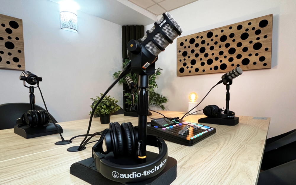 Illustrative picture #1 of Podcast studio studio named : Studio 2 - Grande salle - Bastille in the city of Paris